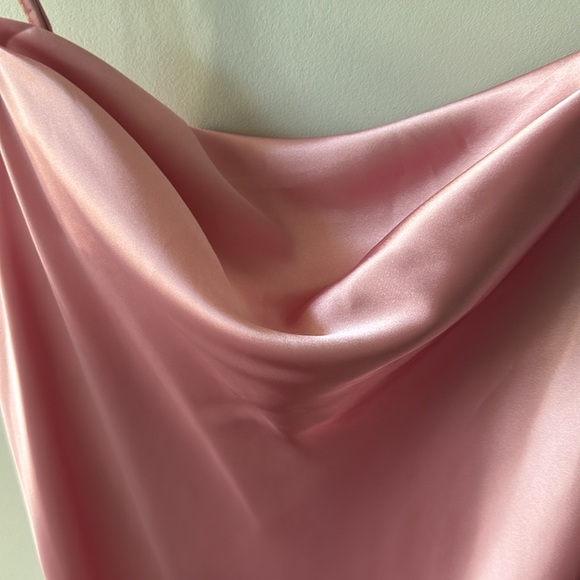 Mid length pink satin dress - Picture 3 of 4